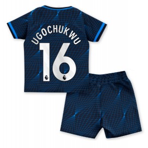 Chelsea Lesley Ugochukwu #16 Udebanesæt Børn 2023-24 Kort ærmer (+ korte bukser)